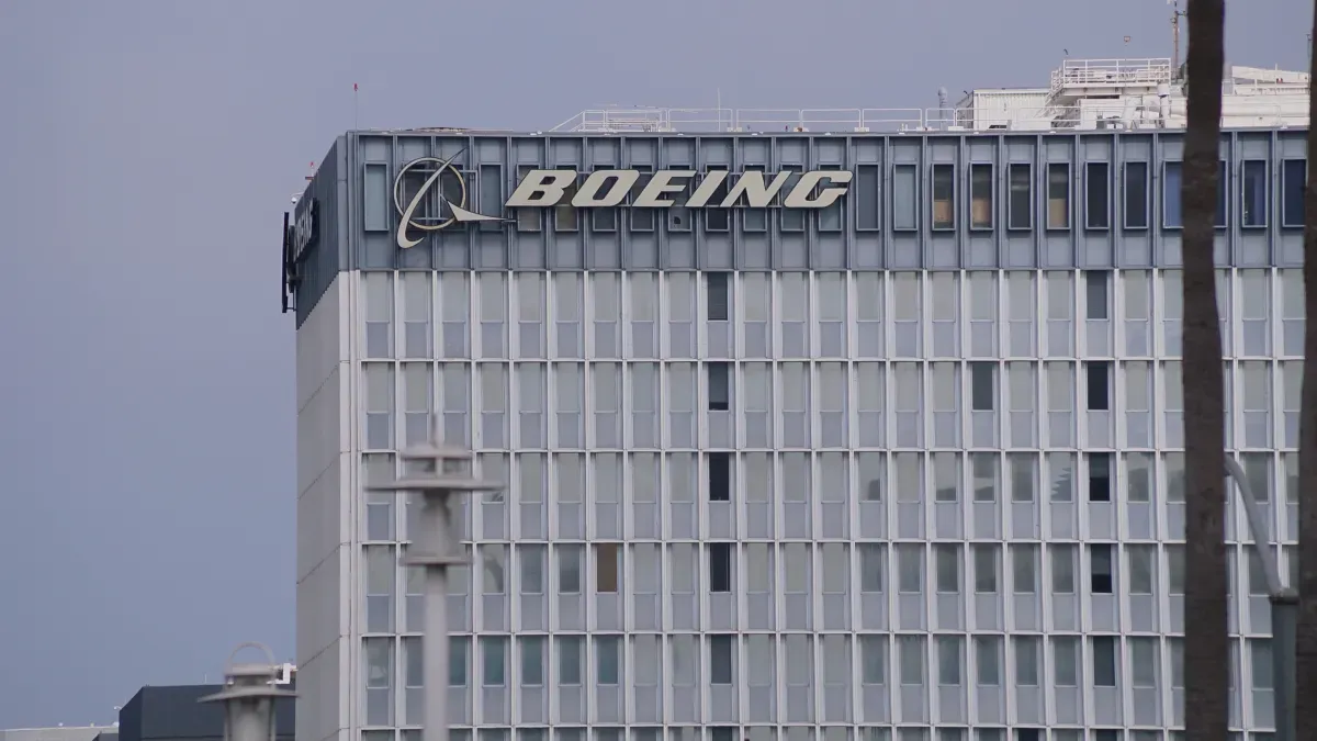 Boeing Raih Kontrak $8,6 Miliar, Ini Dampaknya ke Saham