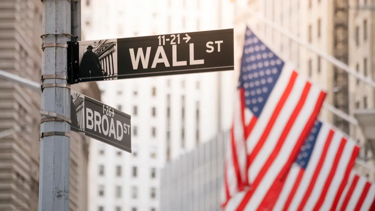 SPY & QQQ Stumble Before Key Data & 2026 Forecasts