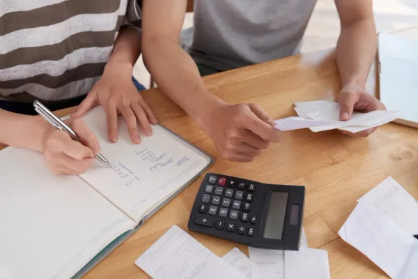 Lower Low: Arti, Cara Mengenali, dan Strategi Entry