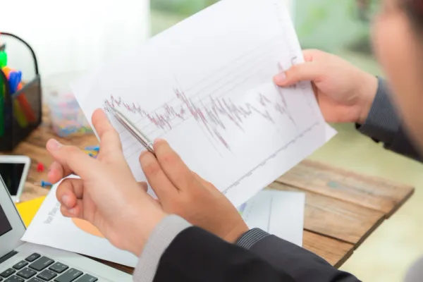Cut Loss: Definisi, Mengapa Penting, dan Strateginya