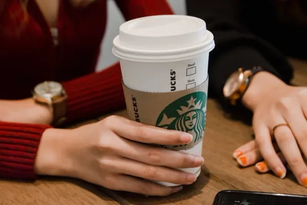 Saham Starbucks: Inovasi, Performa, Harga, dan Cara Beli